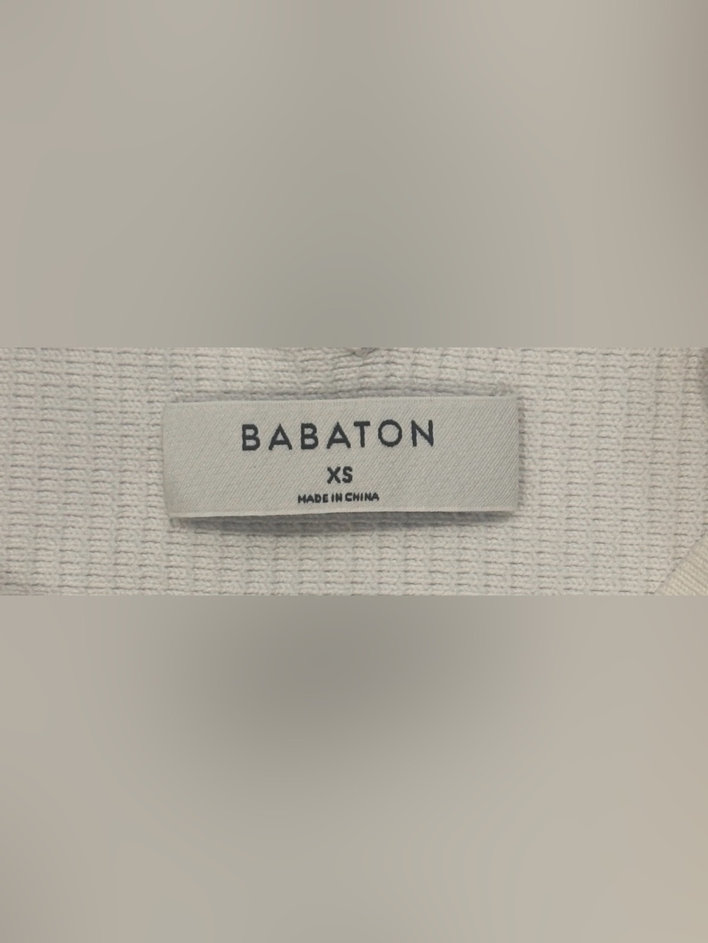 Babaton Aritzia XS Ribbed V-Neck Tank Top Ivory Stretch Knit Basic - Picture 3 of 4